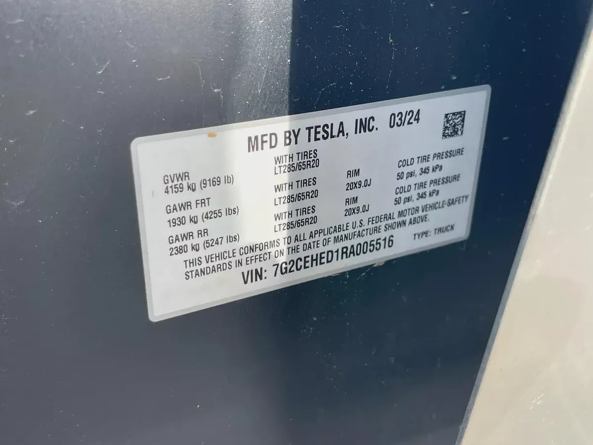 2024 Tesla Cybertruck Cyberbeast (American Specs) - Brand New Tri-Motor AWD-15-15