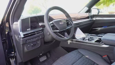 Cadillac Escalade-V | 2026 | GCC Specs | Petrol | 6.2L Supercharged V8 | 682 HP | AWD-10