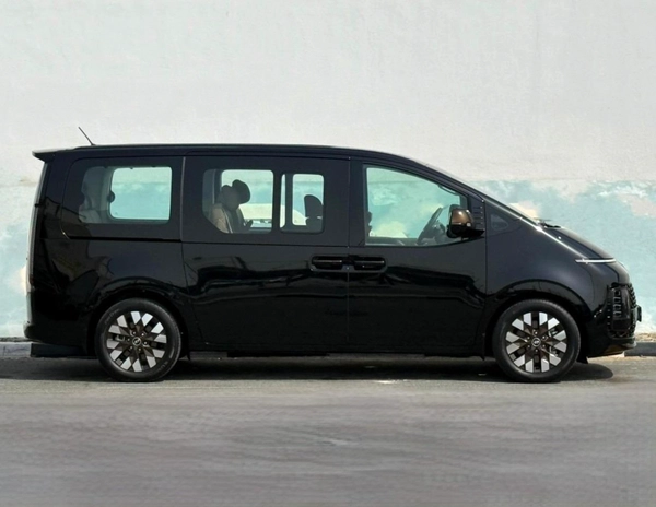 HYUNDAI STARIA LUXURY | GCC SPECS | YEAR: 2024 | 5-YEARS WARRANTY | 5-YEARS SERVICE CONTRACT