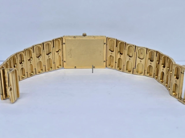 Omega Classic | Full Yellow Gold Vintage Bezel Diamond with White Dial | Used (Fair) | Year of production 2000 (Approximation) | No original box | No original papers