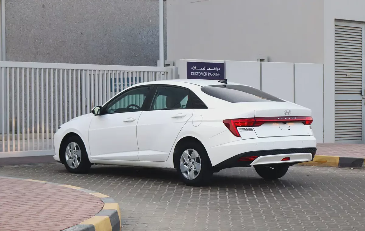 Hyundai Accent GL 2024 GCC Specs - Brand New Condition-15-15
