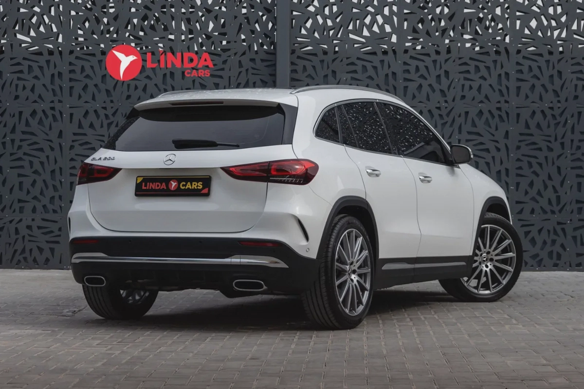 Mercedes-Benz GLA 200 2022-4-4