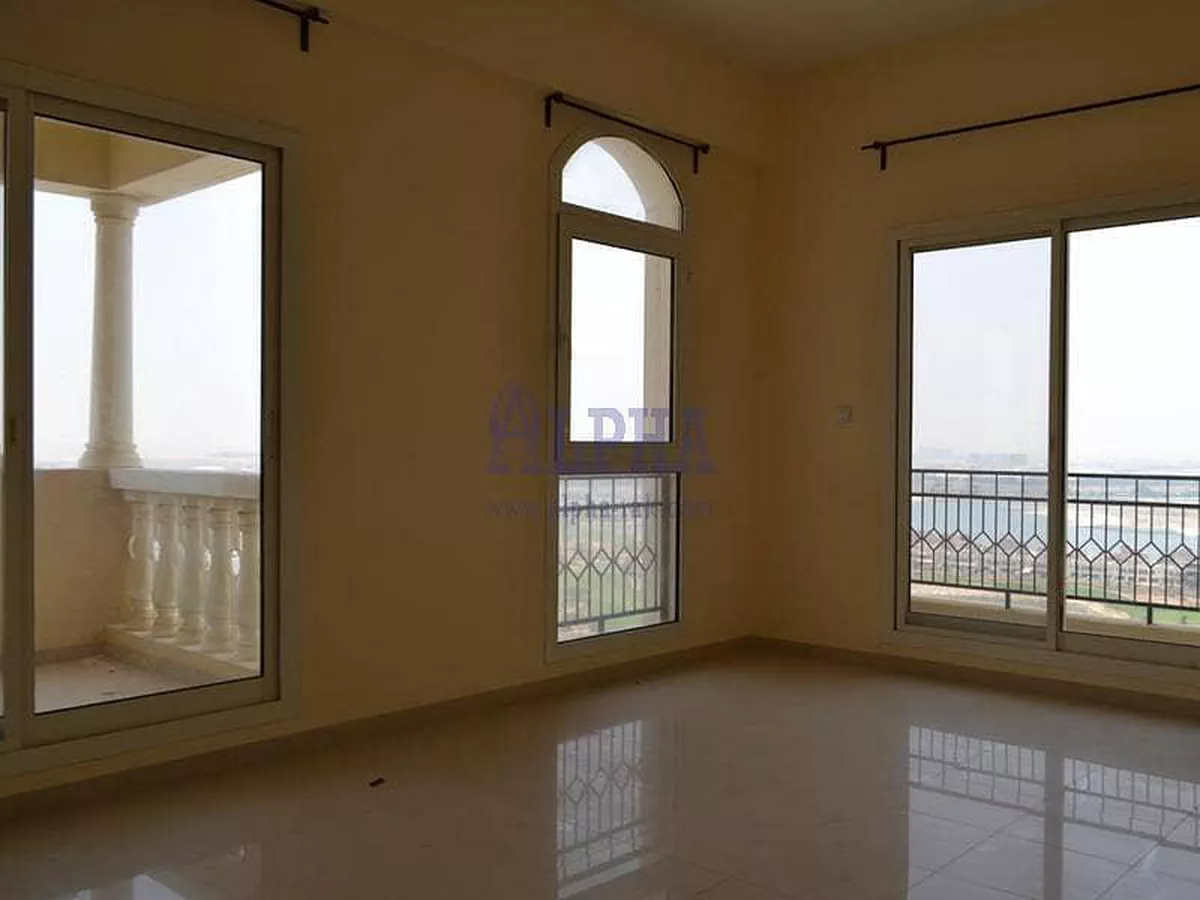 Upcoming 3 Bedroom Apartment Lovely View!-4-4