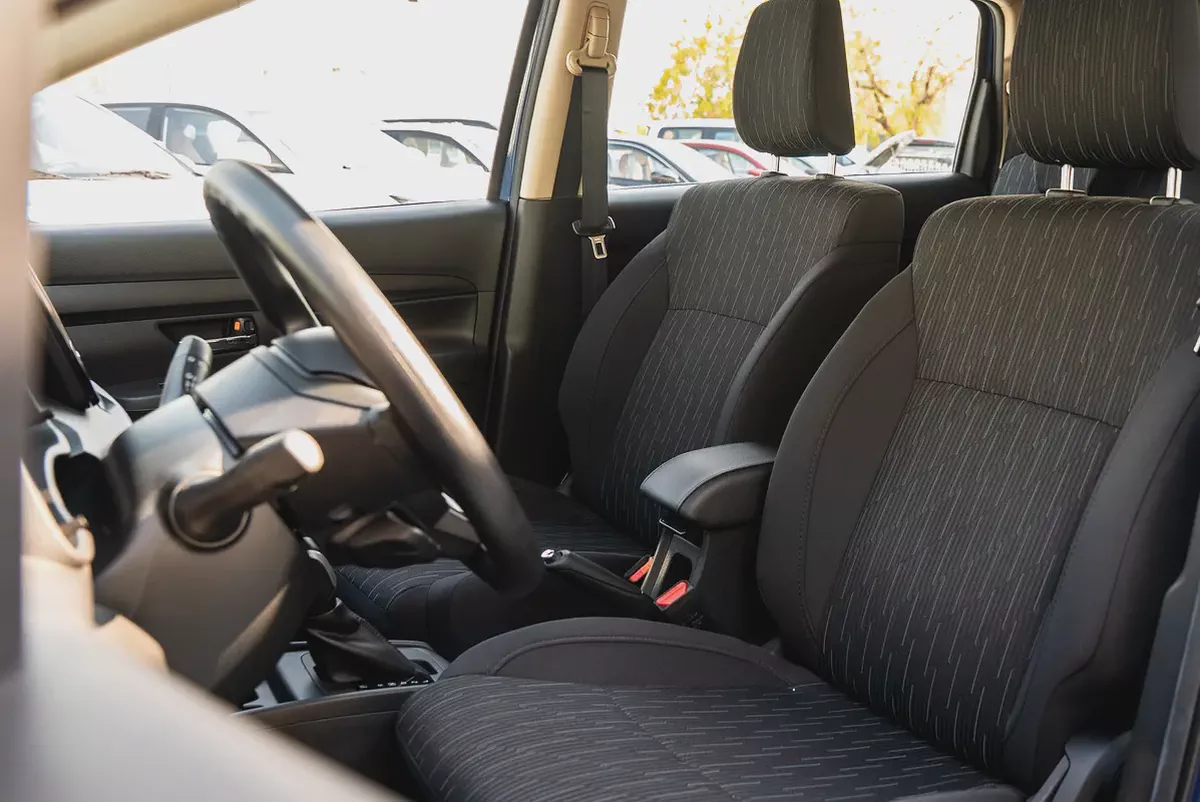 Suzuki Ertiga GL 2026 GCC Specs 7-Seater 1.5L 4 Cylinders GCC Brand New-11-11