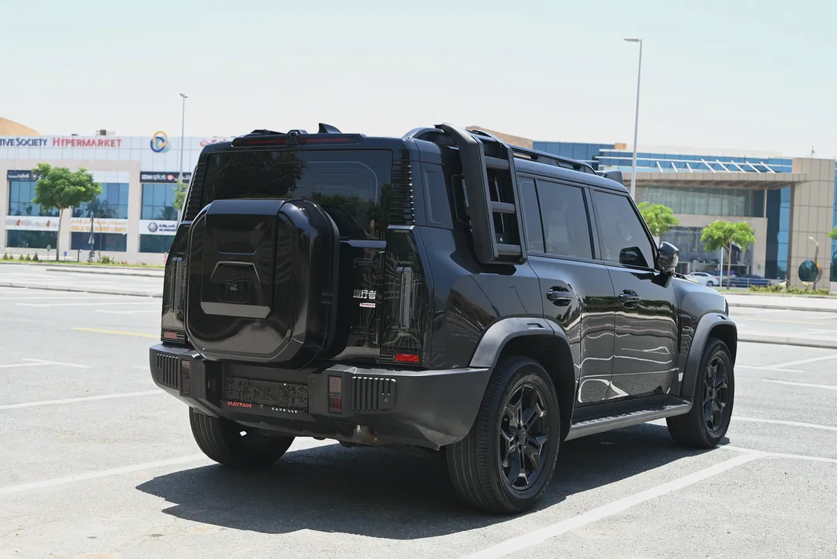 1,870 AED - FREE WARRANTY SERVICE - DEFENDER KIT - JETOUR T2 LUXURY