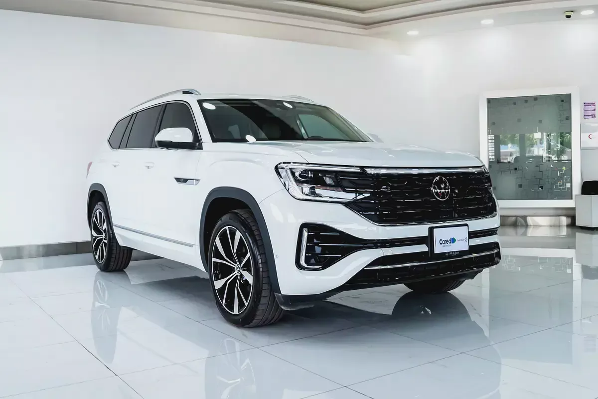 VOLKSWAGEN WARRANTY JAN 2027 / UNLIMITED KMS | GCC | R-LINE 2.0L | AED 2,580 PM-2-2