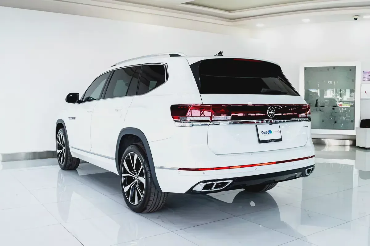 VOLKSWAGEN WARRANTY JAN 2027 / UNLIMITED KMS | GCC | R-LINE 2.0L | AED 2,580 PM-5-5