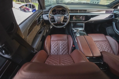Audi S8 2020-11