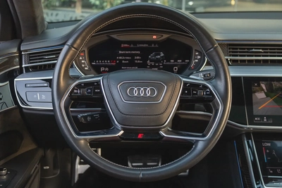Audi S8 2020-7