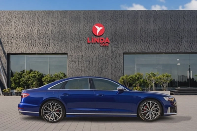 Audi S8 2020-19