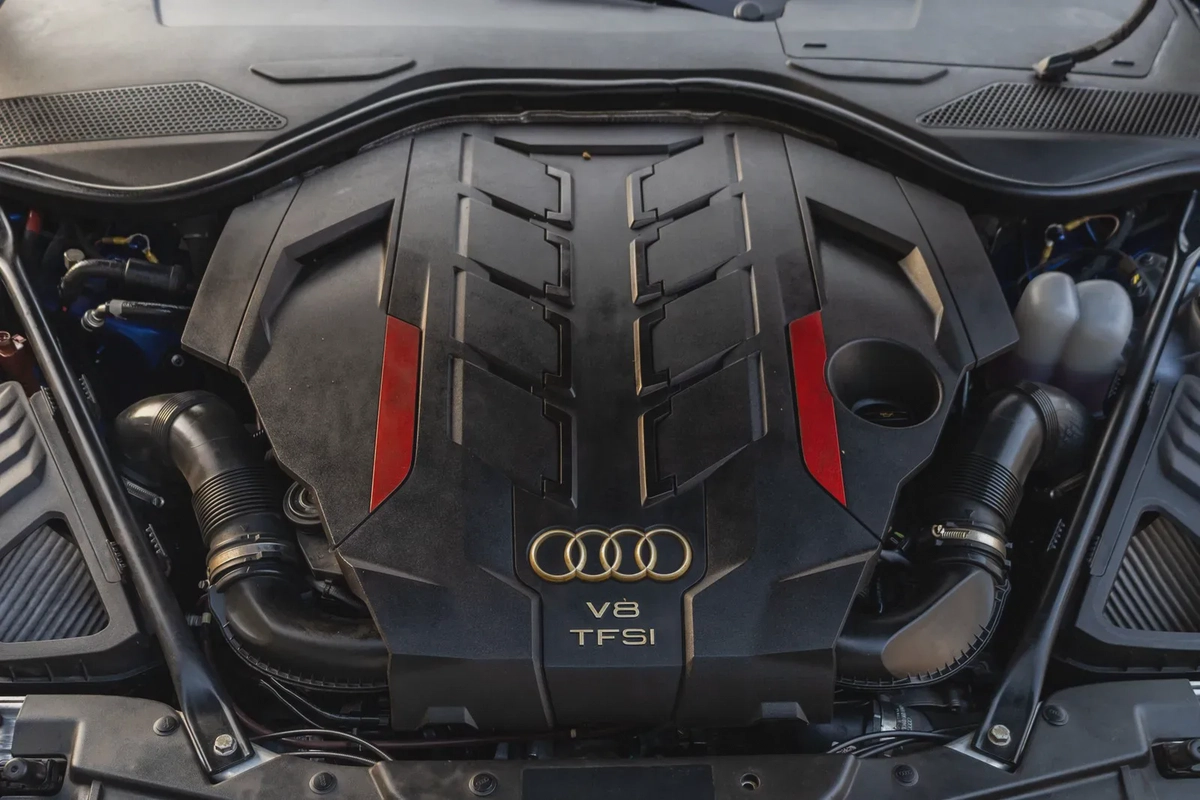 Audi S8 2020-5-5