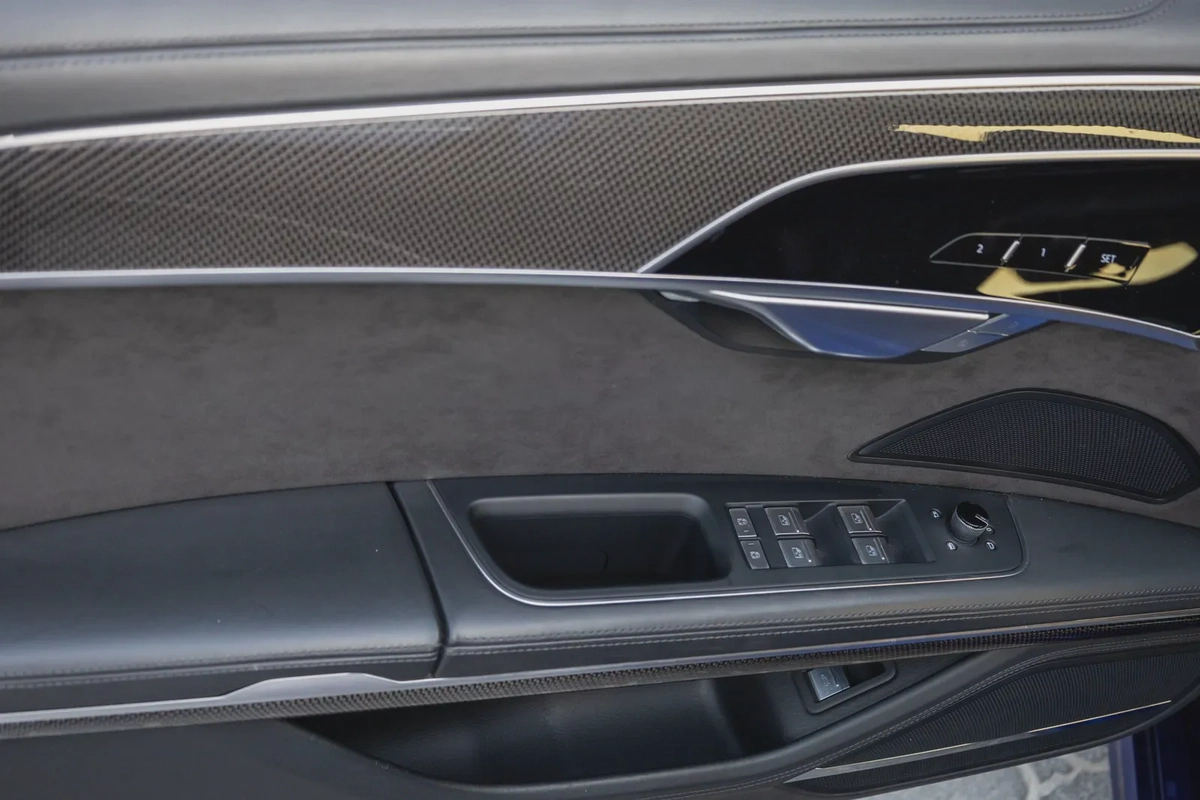 Audi S8 2020-15-15