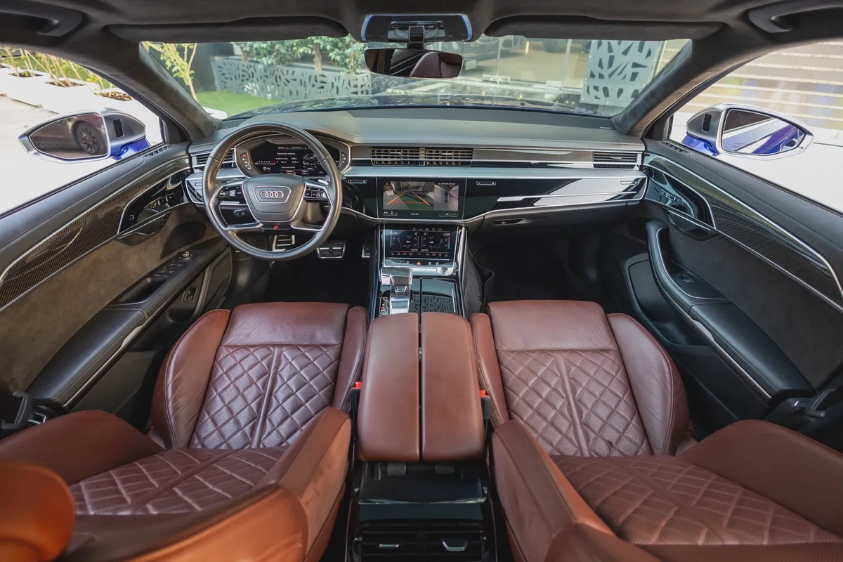 Audi S8 2020-13-13