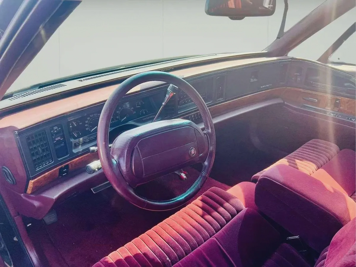 BUICK PARK AVENUE - 1993 - CLEAN CAR FRESH JAPAN IMPORT