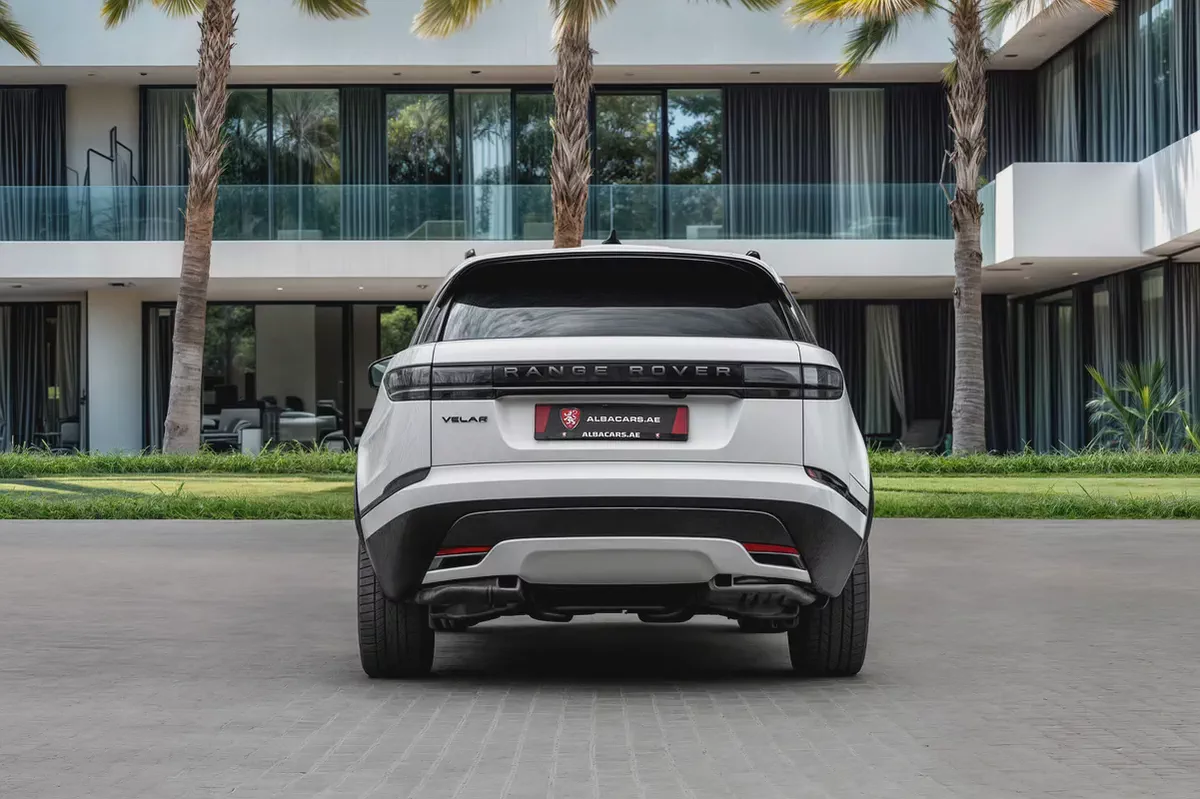 4,603 P.M | Velar P250 SE R-Dynamic | 0% Downpayment | Excellent Condition!-4-4