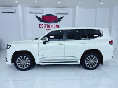 Land Cruiser VXR 2024 Twin Turbo agency warranty-3