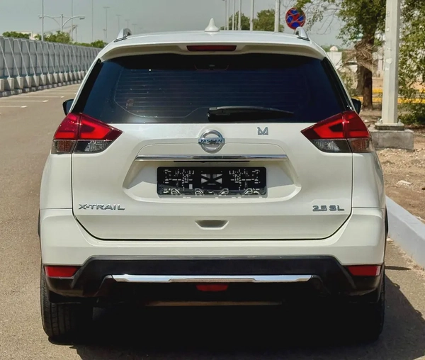 810-Monthly l GCC l Panoramic, Leather, Cruise l Accident Free