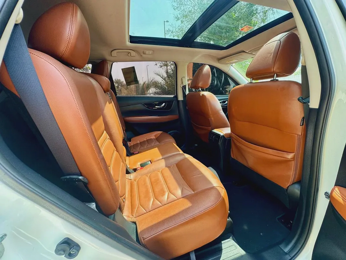 810-Monthly l GCC l Panoramic, Leather, Cruise l Accident Free-10-10