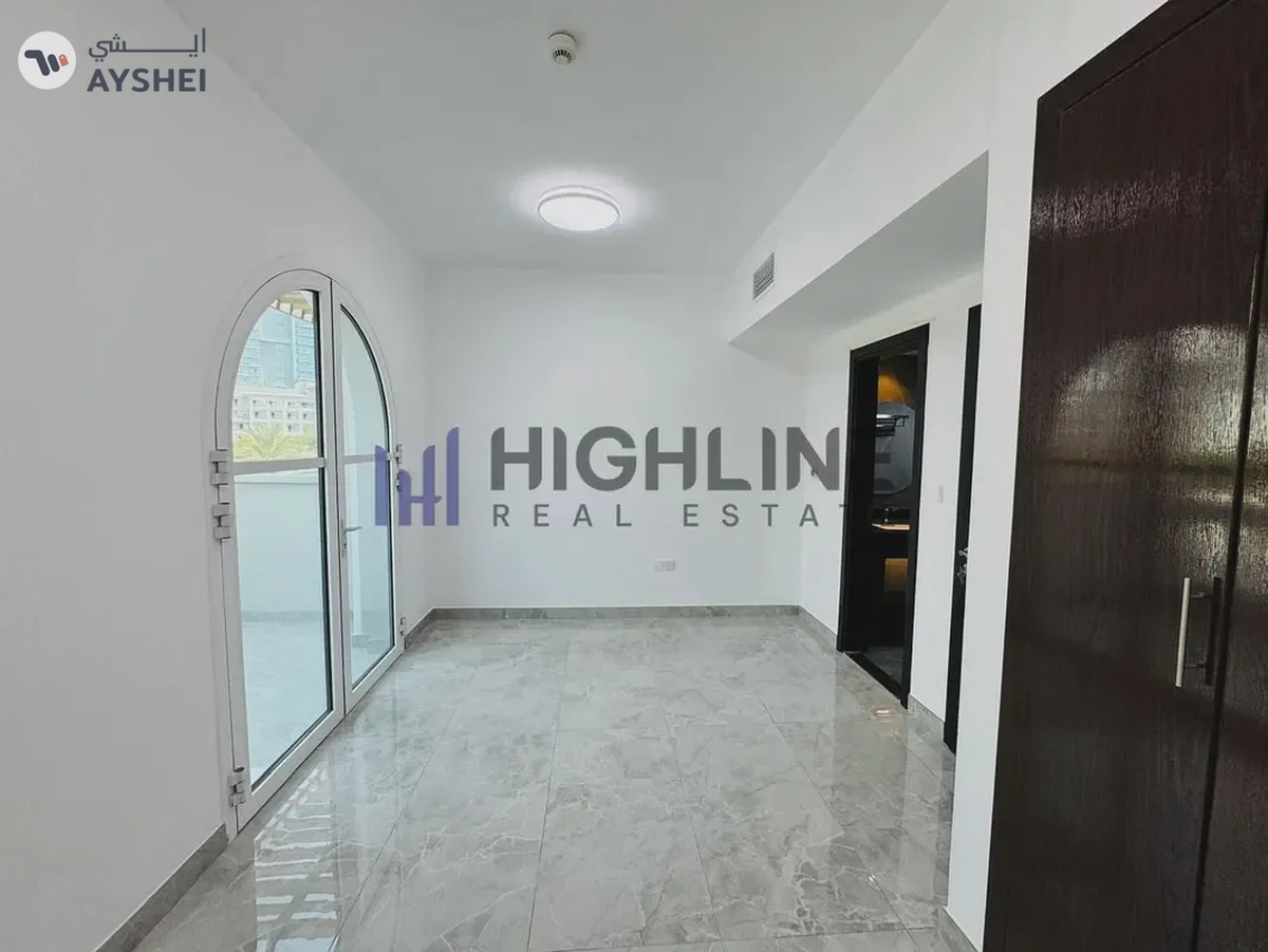 Fully Renovated 4 Bedroom Cozy |Townhouse For Sale