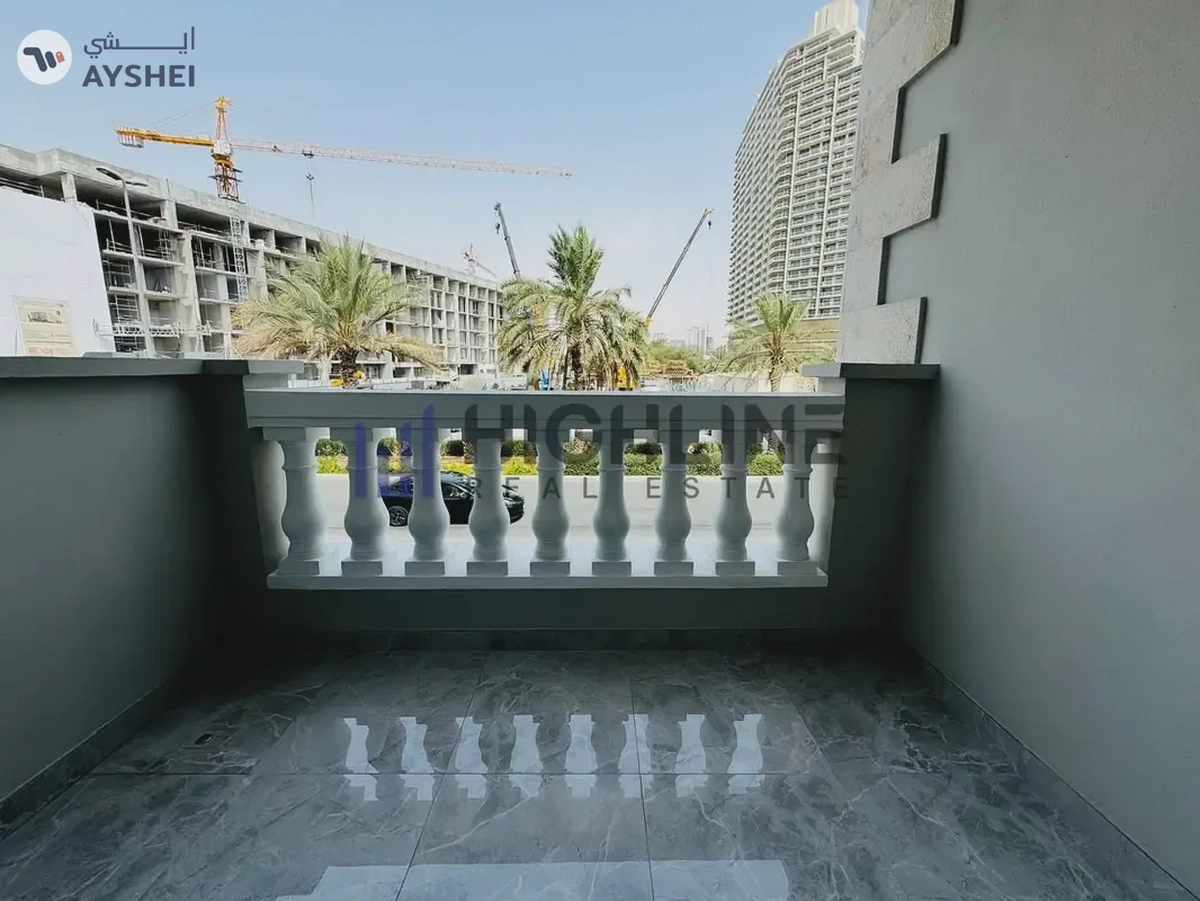 Fully Renovated 4 Bedroom Cozy |Townhouse For Sale