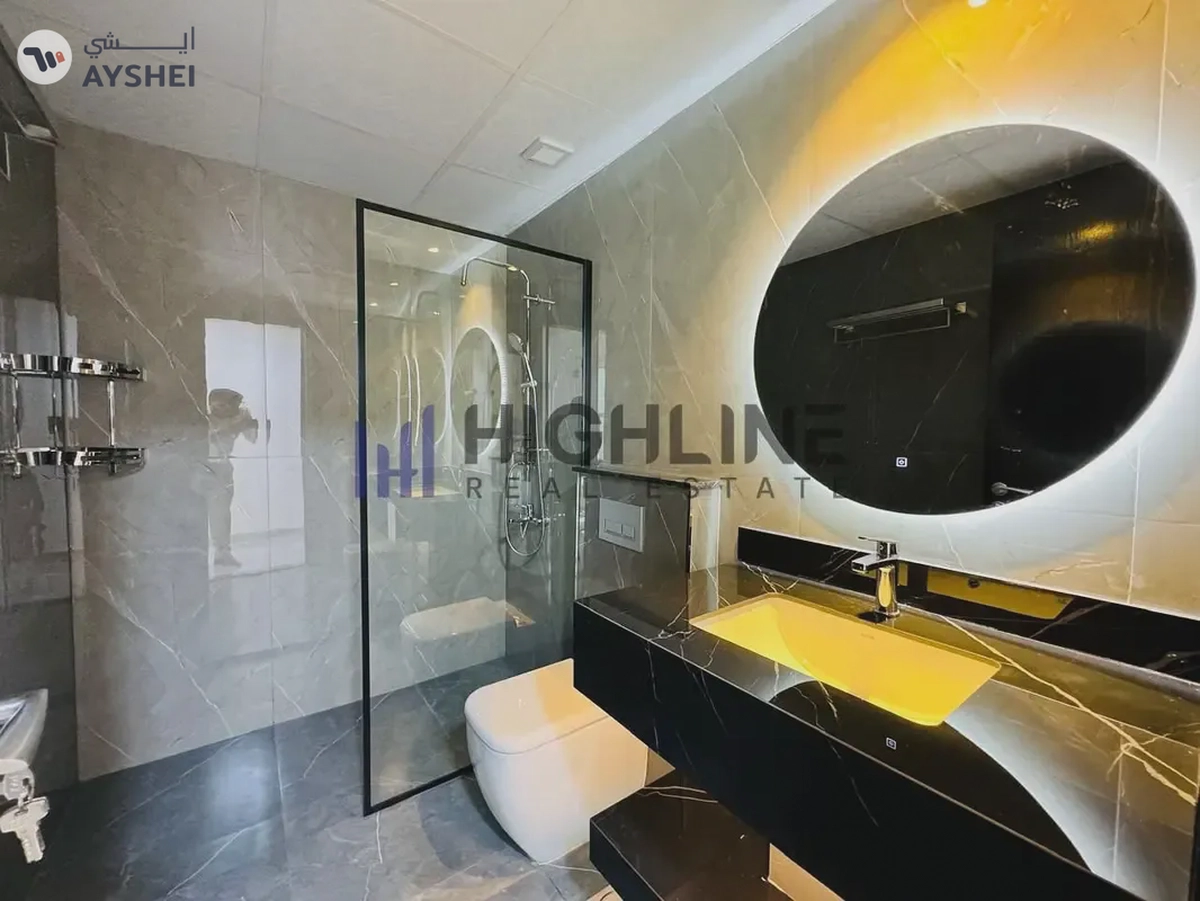 Fully Renovated 4 Bedroom Cozy |Townhouse For Sale