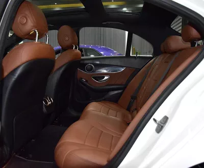 Mercedes Benz C200 ( 2019 Model ) in White Color GCC Specs-6