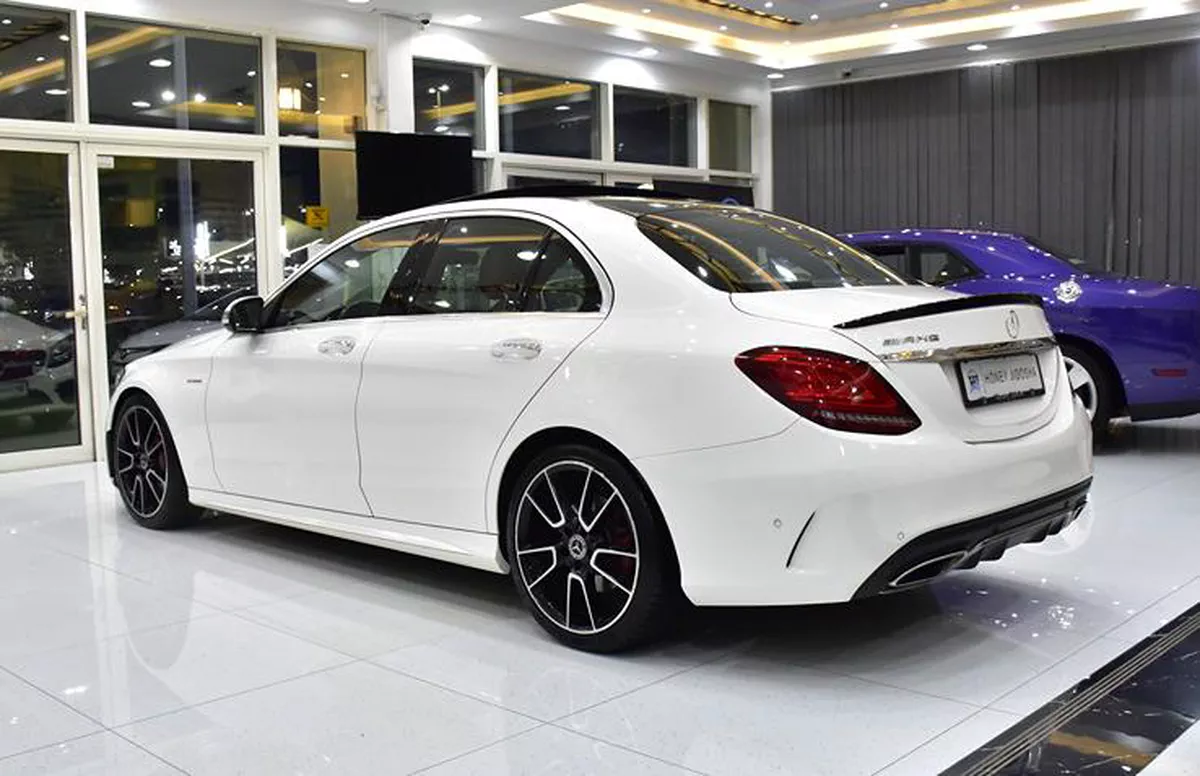 Mercedes Benz C200 ( 2019 Model ) in White Color GCC Specs-13-13