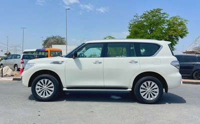 Nissan Patrol SE P2 2019 - GCC Specs - Well Maintained-4