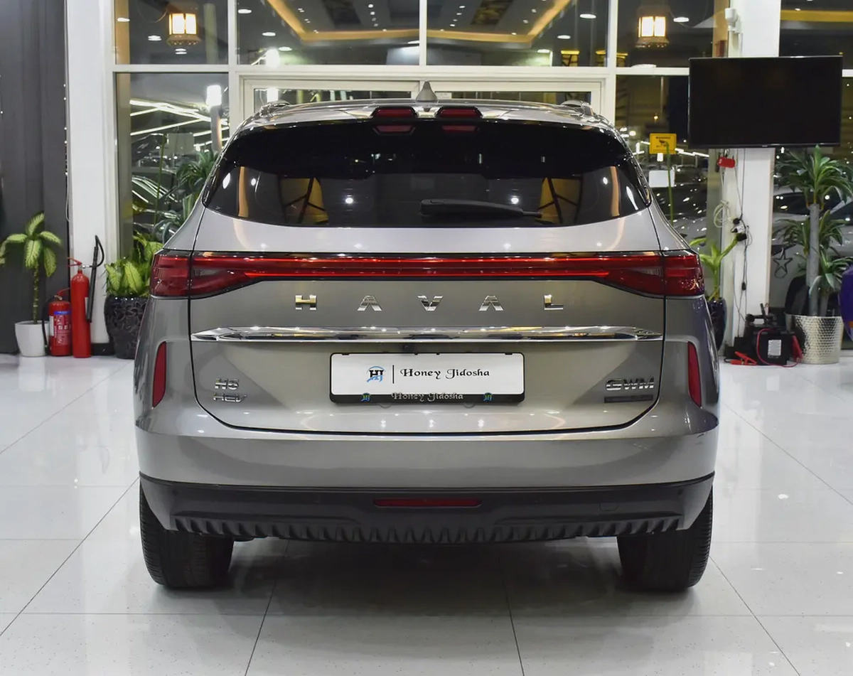 AED 936 EMi for 5Yrs | Haval H6 HEV ( 2024 Model ) in Silver Color GCC Specs-4-4