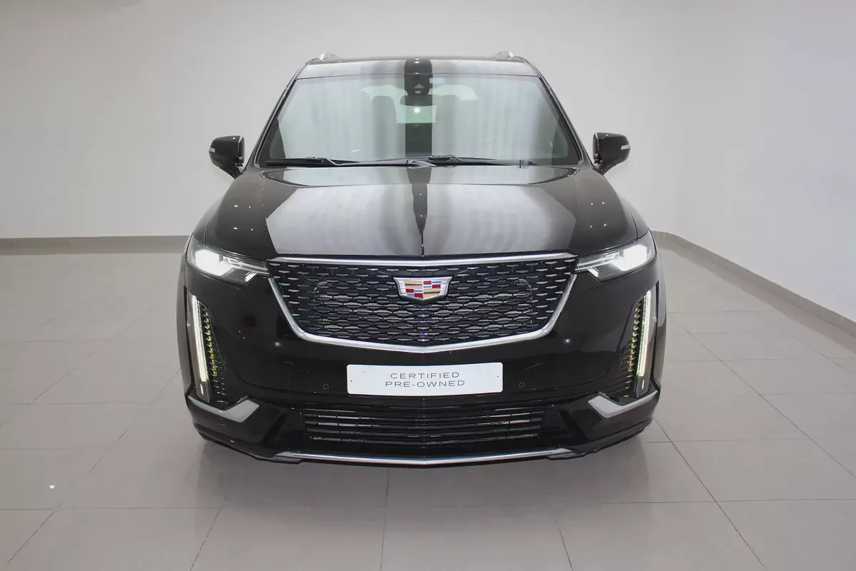 Pristine 2023 Cadillac XT6 Luxury | GCC Specs-1-1