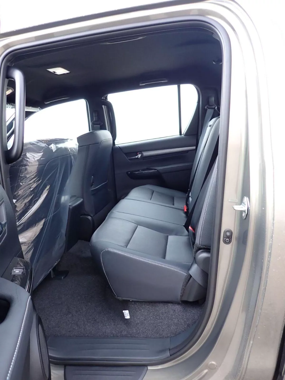 Toyota Hilux ADVENTURE Toyota hilux 2.8L Diesel MY2024 FOR EXPORT-12-0