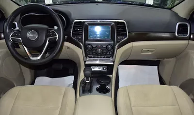 Jeep Grand Cherokee Laredo 4x4 ( 2018 Model ) in Black Color GCC Specs-13