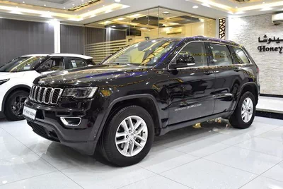 Jeep Grand Cherokee Laredo 4x4 ( 2018 Model ) in Black Color GCC Specs-11