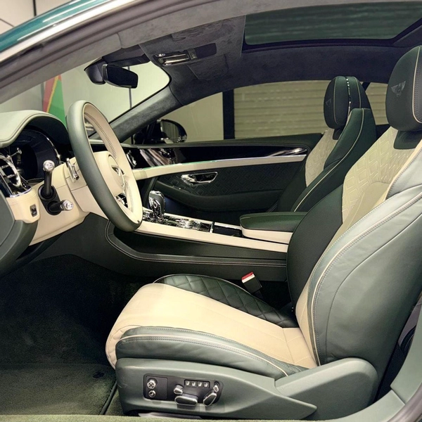 Bentley Continental GT W12 | GCC | Viridian Green | Accident free