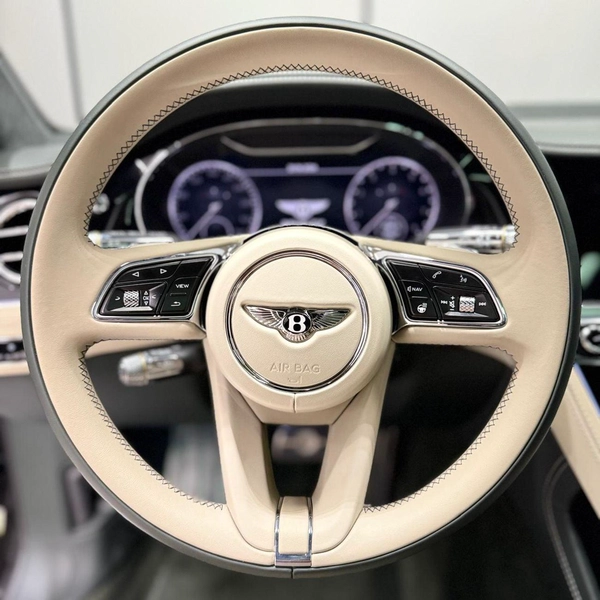 Bentley Continental GT W12 | GCC | Viridian Green | Accident free