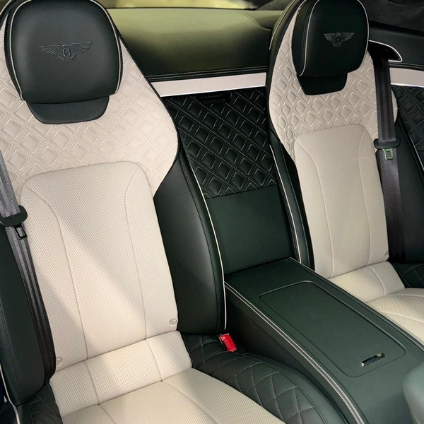 Bentley Continental GT W12 | GCC | Viridian Green | Accident free