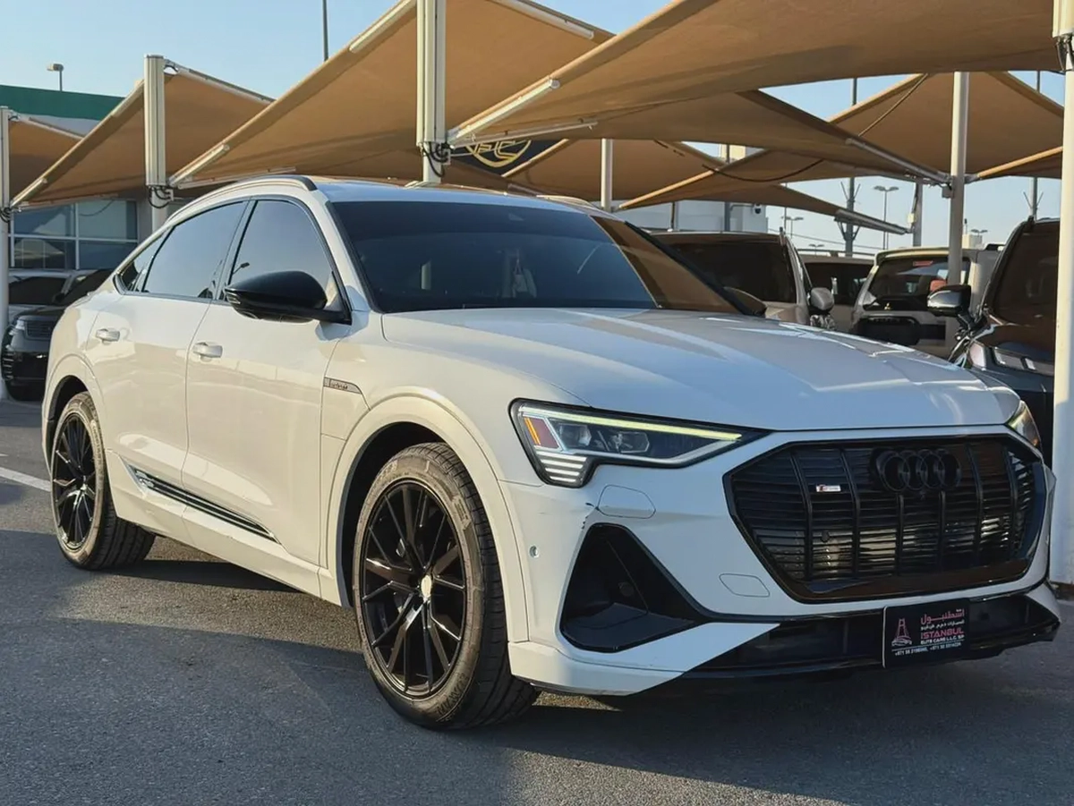2023 Audi e-tron 50 S-Line Sportback - Pristine Condition-2-2