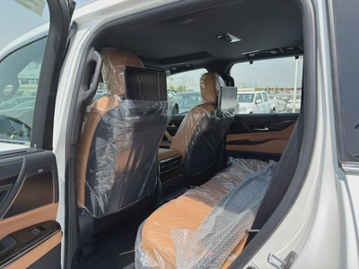 Lexus LX700h SIGNATURE Lexus LX 700 Hybrid, Auto Park, White/Tan.-6