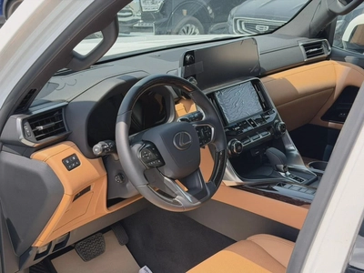 Lexus LX700h SIGNATURE Lexus LX 700 Hybrid, Auto Park, White/Tan.-2