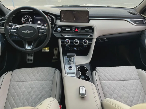 GENESIS - G70 - 2023 - ROYAL - V6 - 3,3L - TWIN TURBO - AMERICAN SPECS VERY GOOD CONDITION