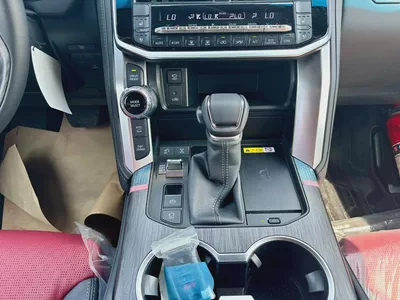 Toyota Land Cruiser VXR 2026 GCC Specs-9