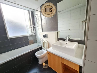 Luxurious + Spacious Chiller Free Studio Apartment Full Facilities-11