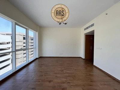 Luxurious + Spacious Chiller Free Studio Apartment Full Facilities-8