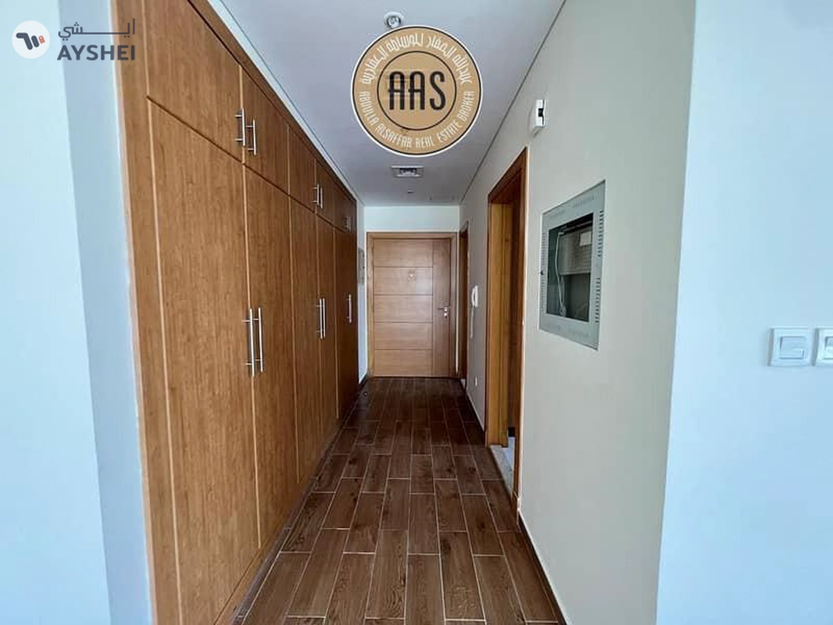 Luxurious + Spacious Chiller Free Studio Apartment Full Facilities-3-3