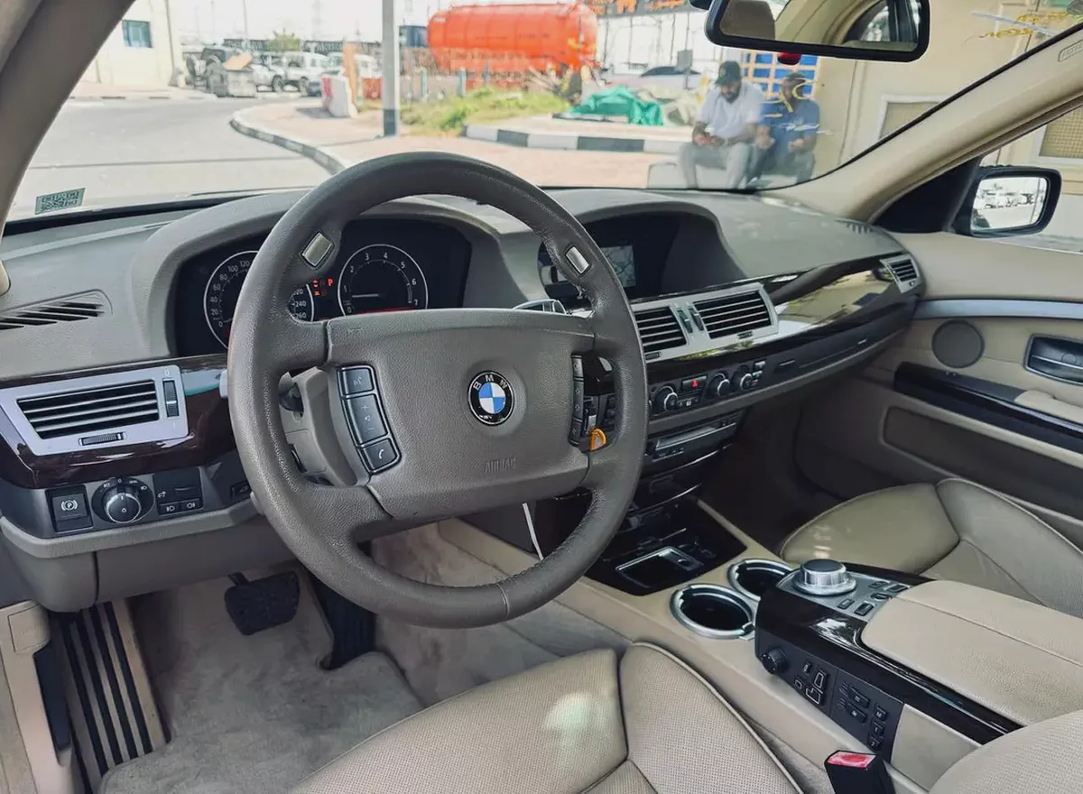 BMW 740I | 2007 | ONLY : 118,367 KM | JAPAN IMPORT | CLEAN TITLE | NO ACCIDENT-9-9