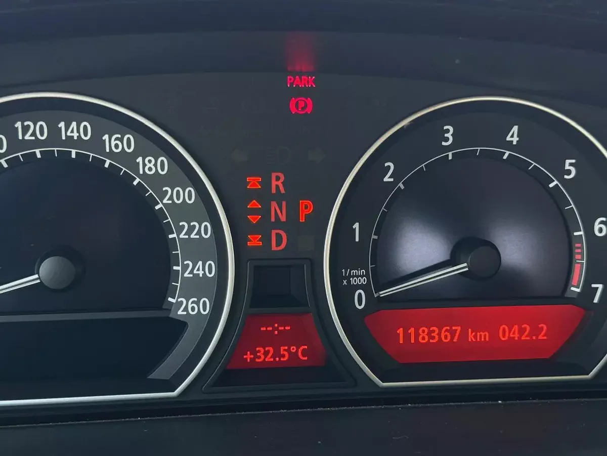 BMW 740I | 2007 | ONLY : 118,367 KM | JAPAN IMPORT | CLEAN TITLE | NO ACCIDENT-18-18
