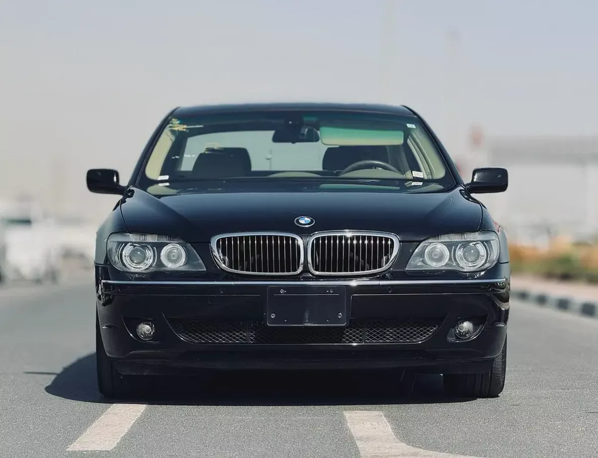 BMW 740I | 2007 | ONLY : 118,367 KM | JAPAN IMPORT | CLEAN TITLE | NO ACCIDENT-1-1