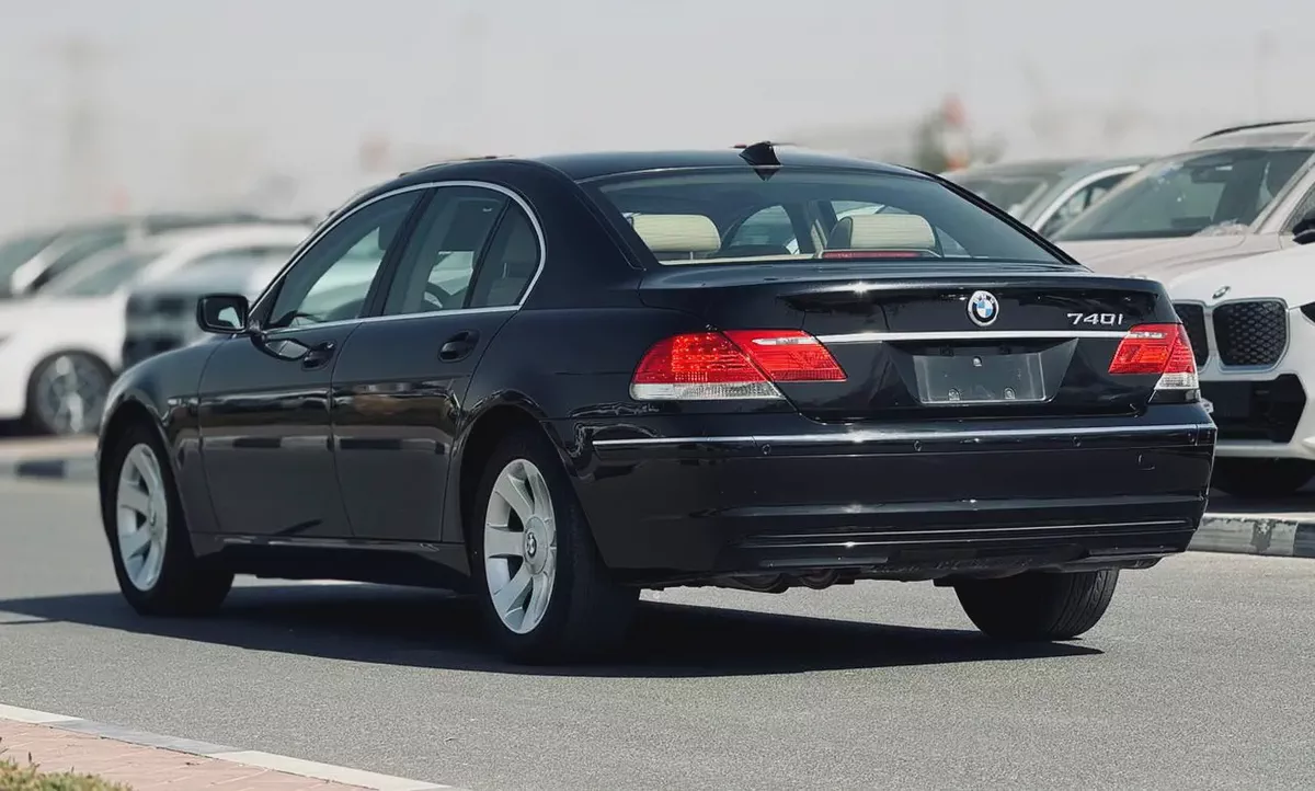 BMW 740I | 2007 | ONLY : 118,367 KM | JAPAN IMPORT | CLEAN TITLE | NO ACCIDENT-4-4