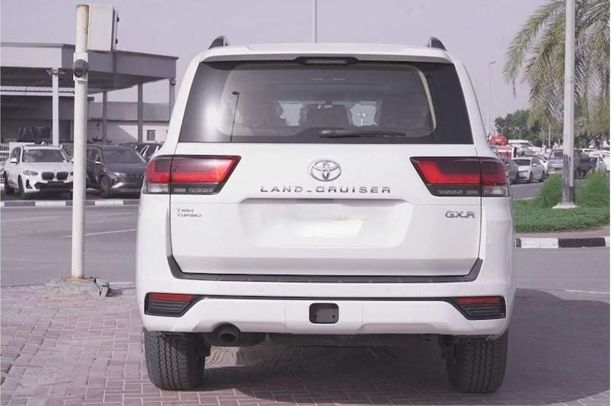 Toyota Land Cruiser GXR Toyota landcrusier GXR 3.5L petrol Twin turbo-2-0
