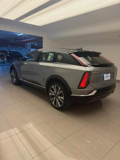 2025 Cadillac Optiq Luxury - GCC Specs - Brand New-2